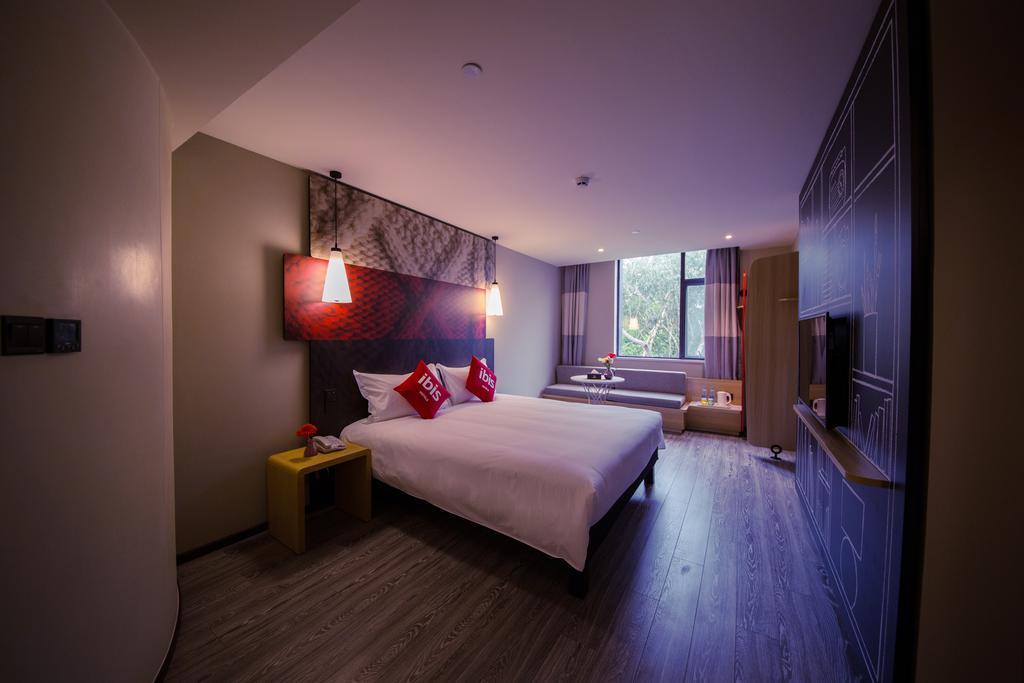 Ibis Guangzhou Yuexiu Park Metro Station Hotel Exterior foto