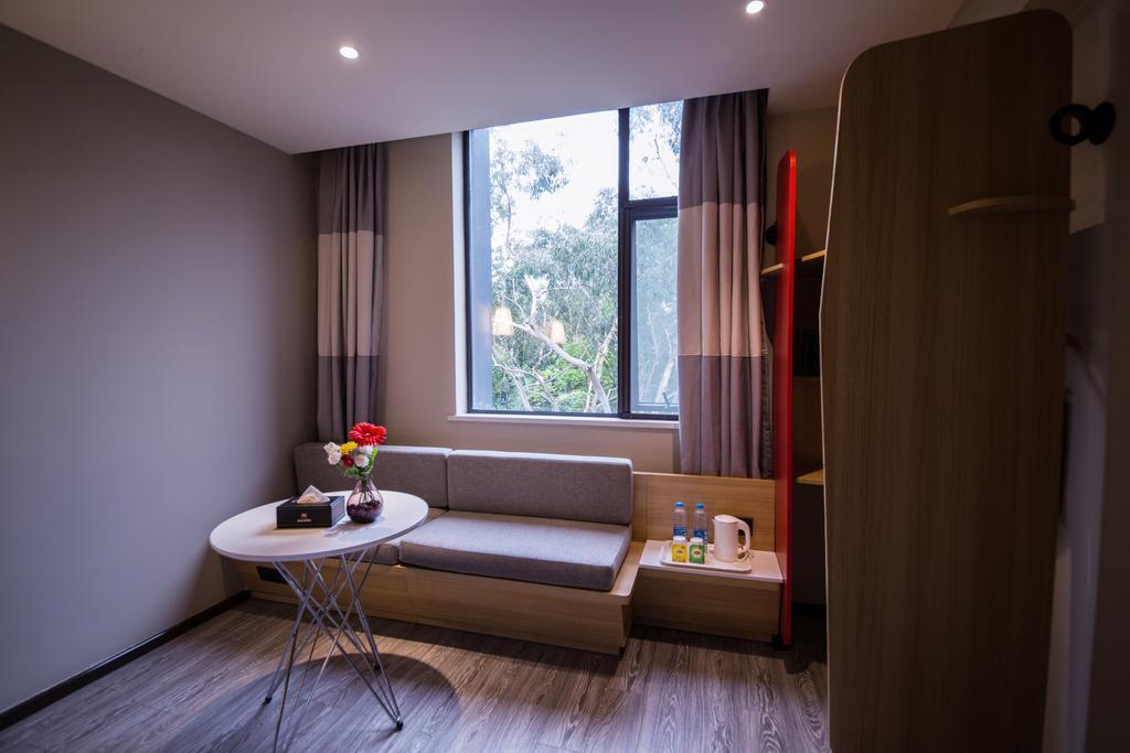 Ibis Guangzhou Yuexiu Park Metro Station Hotel Exterior foto